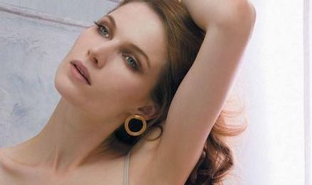 雙眼皮手術(shù)在哪個(gè)科室做比較好？推薦九院的李青峰醫(yī)生和蘇薇潔醫(yī)生！