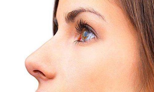 義烏檸櫟醫(yī)院的不正規(guī)之處是否存在？徐斌榮醫(yī)生在注射塑形方面是否有獨特的專長？醫(yī)院的詳細(xì)地址在哪？