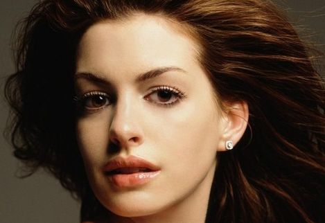 怎樣才能找到擅長做雙眼皮的昆明藝星李元駿醫(yī)生？