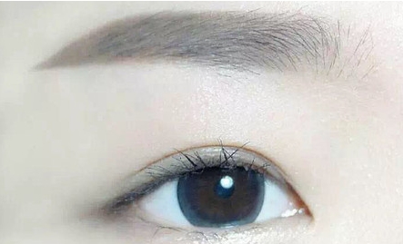 青島哪些醫(yī)生是經(jīng)驗(yàn)豐富的隆胸專家？點(diǎn)進(jìn)來查看一下你熟悉的醫(yī)生吧！