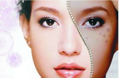 南京哪家醫(yī)院做眼袋手術好