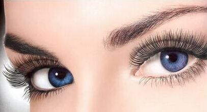 上海哪家醫(yī)院的隆鼻專家口碑好？手術(shù)費(fèi)用如何標(biāo)準(zhǔn)？