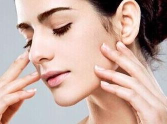 深圳哪家整形醫(yī)院做胸好？排名前幾家實(shí)力強(qiáng)大的醫(yī)院推薦！