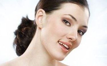 廣州三甲醫(yī)院割眼袋哪家好？專業(yè)醫(yī)師推薦頂級眼袋整形醫(yī)院