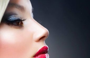 長春中妍整形醫(yī)院雙眼皮如何效果？胡曉吉醫(yī)生專業(yè)技術(shù)有何優(yōu)勢？