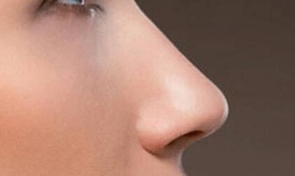 上海比較好的隆胸醫(yī)生排名及選擇攻略！