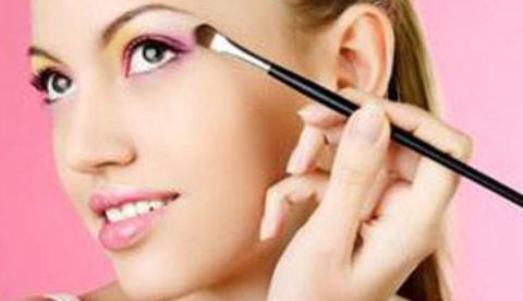 王淑杰雙眼皮怎么樣？找個(gè)權(quán)威認(rèn)證的醫(yī)生咨詢吧！