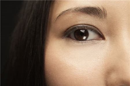 北京趙延勇的技術與經驗如何？他在雙眼皮等項目上有何專長？詳解醫(yī)生背景及醫(yī)療服務