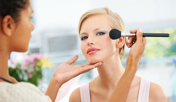 2023洛陽下巴歪矯正排行榜專家(郭姣君、陳海洲、張倩技術(shù)強(qiáng)口碑UP)