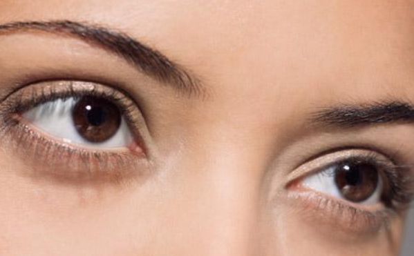 如何評(píng)價(jià)武漢仁愛(ài)植發(fā)中心的技術(shù)？發(fā)際線種植、頭頂加密等技術(shù)如何？