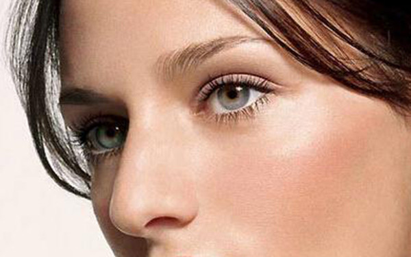 北京八大處欒杰醫(yī)生做縮胸價格和預約方式詳解