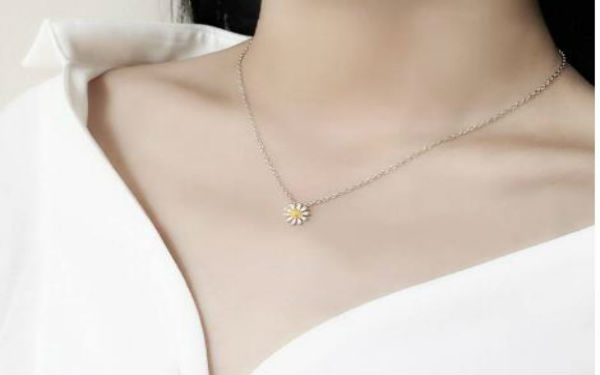 2023海口自體脂肪隆鼻子排名前十名的專家(崔曦文、張家菊、齊顯龍口碑擅長、點(diǎn)評為大家全面解惑)