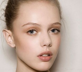 上海真正專治痘坑的醫(yī)院是哪家好？決策難題，我來幫你解決！