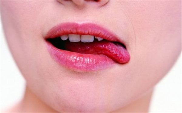 2023廣州豐唇術手術正規(guī)專家評價TOP10強(周林元、李其林、徐凱三位均是大家實踐認證！)