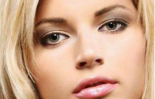 沈干醫(yī)生隆胸手術(shù)效果如何？在雙眼皮修復(fù)方面有經(jīng)驗(yàn)嗎？南京附二院有接診嗎？