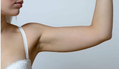 滕利神奇技術(shù)，讓你告別眼袋困擾！網(wǎng)友稱贊不絕，看看效果吧！