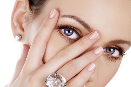 南寧云美整形醫(yī)療美容診所的收費是否昂貴？在線咨詢坐診醫(yī)生的口碑如何？