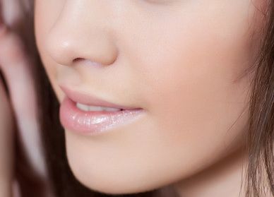 深圳眼袋手術(shù)哪家醫(yī)院好？推薦專業(yè)眼袋手術(shù)醫(yī)院