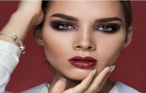 江蘇哪家整形醫(yī)院隆胸效果好且價(jià)格合適？