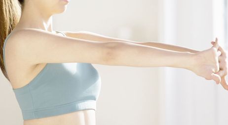 上海美聯(lián)臣李湘雨磨骨手術(shù)有何特點(diǎn)？醫(yī)生背景與經(jīng)驗(yàn)如何？