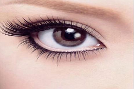 成都哪家醫(yī)院做眼袋手術(shù)好？專業(yè)解析并推薦成都最佳眼袋手術(shù)醫(yī)院