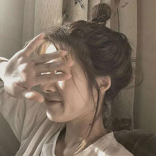 駱?biāo)蓾?/></div>
                            <div>駱?biāo)蓾?/div>
                            <div style=