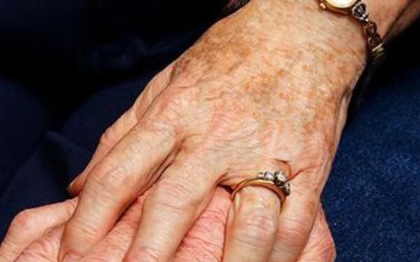 長(zhǎng)沙愛(ài)馨醫(yī)療美容整形門(mén)診部的特色項(xiàng)目一鍵獲取是怎樣的？是否值得期待呢？