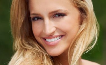 巨峰做雙眼皮技術(shù)欣賞，藝星超人氣醫(yī)生推薦！