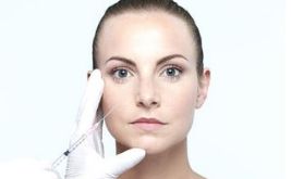 葉子榮醫(yī)生：經(jīng)驗(yàn)豐富的胸部整形專家