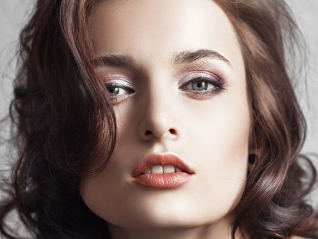 深圳植眉排行前三大醫(yī)院揭秘：尋覓心儀醫(yī)療機構