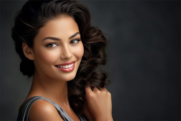 人中縮短術(shù)效果怎么樣？胡俊杰醫(yī)生案例分析與技術(shù)解讀