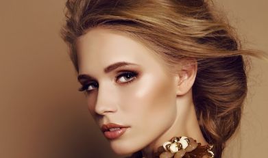 揭秘2023年最流行的幾種發(fā)色，讓你瞬間擁有白皙膚色