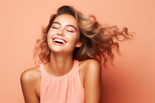 王一博兒時(shí)照片曝光！你絕對會(huì)被他的可愛打動(dòng)