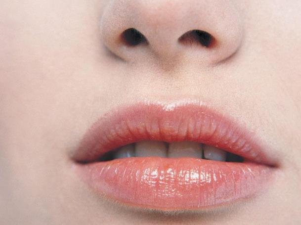 上海面部脂肪填充哪家醫(yī)院好？鵬愛、藝星、美聯(lián)臣是首選嗎？查查價格能否為購買帶來便利？