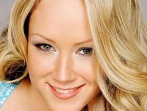 ?？谛迯?fù)雙眼皮哪家醫(yī)院靠譜