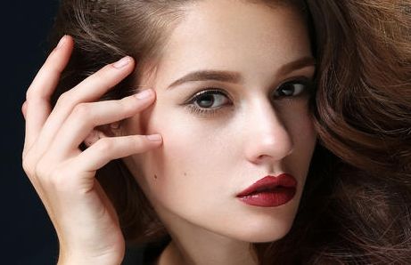 解決眼袋問題，選擇哪家醫(yī)院技術(shù)可靠