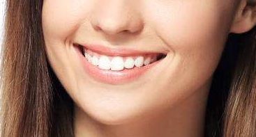 成都后美醫(yī)療美容薛瑞隆胸實(shí)力口碑揭秘，價(jià)格貴有原因？