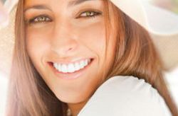 深圳專家揭秘：人民醫(yī)院種植牙費用及醫(yī)生推薦，看完這個你就知道了！