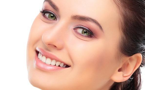 深圳悅她醫(yī)療美容的眼袋手術(shù)案例和價(jià)格詳解