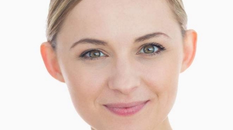 如何讓臀部變得性感翹起？是通過自體脂肪移植豐臀還是假體硅膠豐臀更好呢？