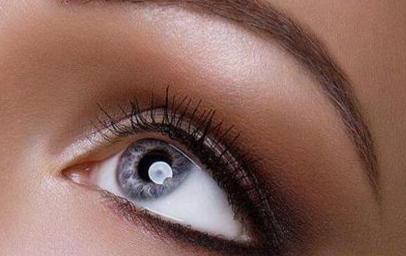 武漢華美整形美容醫(yī)院優(yōu)質服務，引領隆胸案例創(chuàng)新