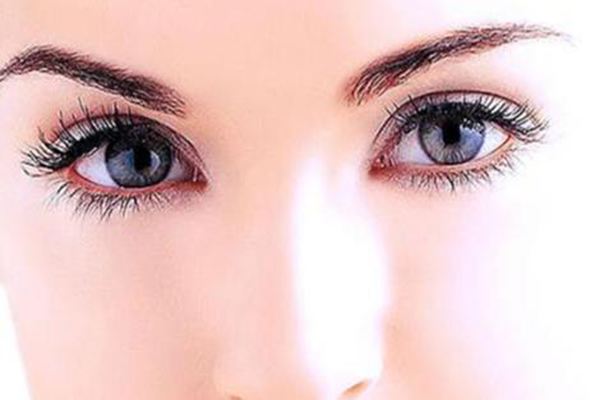 山西省眼科醫(yī)院整形科有哪些醫(yī)生？眼科醫(yī)院整形科的醫(yī)生有哪些成功案例？