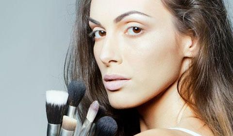 昆明植發(fā)醫(yī)院推薦：楊勇華醫(yī)生技術(shù)怎么樣？植發(fā)費(fèi)用貴嗎？