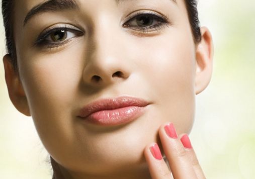 華西醫(yī)院靚胸定制，豐滿無痕！洋溢自信美麗的隆胸價(jià)格一覽