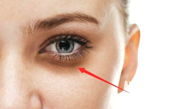 上海第一人民醫(yī)院整形科價格表——是這個夏天變美的理想選擇嗎？整形科去眼紋恢復效果如何呢？