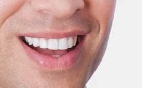 廈門(mén)大學(xué)附屬第一醫(yī)院美容燒傷科：了解廖立新醫(yī)生的領(lǐng)先胸部美化技術(shù)吧！以真實(shí)案例感受出色效果