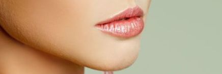 職業(yè)領(lǐng)域中的鼻部修復(fù)專家有哪些？這些專家中誰(shuí)在隆鼻手術(shù)中能營(yíng)造出更自然的效果呢？