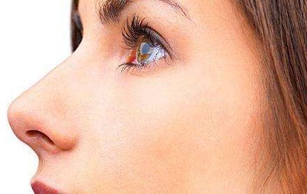 鄭州哪家醫(yī)院在隆胸手術方面有著不俗的實力？排行榜揭曉！