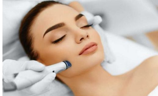 中國醫(yī)大一院鞍山醫(yī)院皮膚科名醫(yī)盛名，患者追捧！