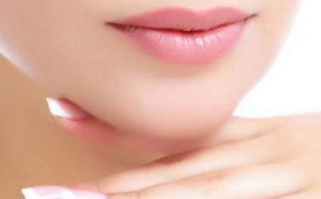 首屆北京八大處盛況：穆大力巧妙演繹棒棒糖懸掛絕技！技術(shù)高超，聽聞已風(fēng)靡全城！